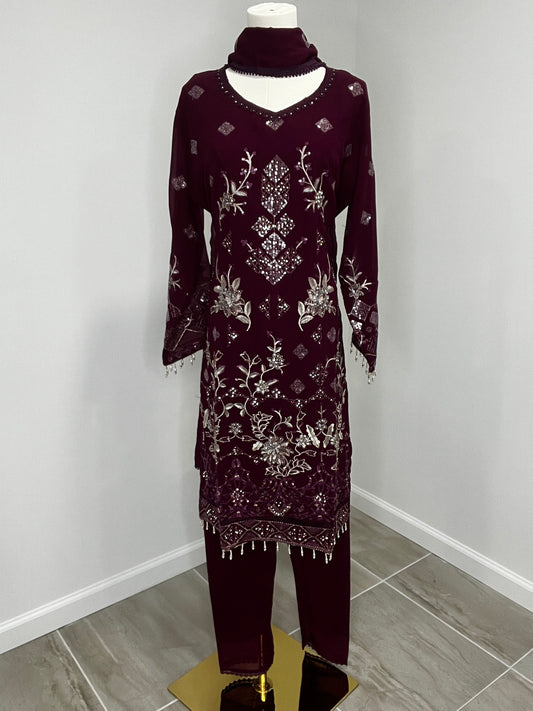 Stunning pant suit